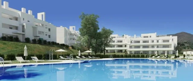 Precioso apartamento vanguardista en primera linea de golf c - foto 2
