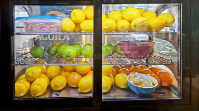 Venta de bar cafetería en Sevilla Este - negocio listo para  - foto 4