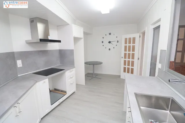 Piso reformado con garaje en venta en Sagunto – barrio de santa ana. 3º piso sin ascensor. — 29