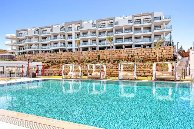 VENTA DE PISO EN LA ZONA DE HIPÓDROMO DE MIJAS COSTA. 2 DORM