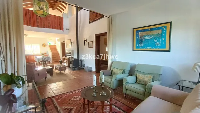 Chalet 4 habitaciones 274m² en venta - Costa Del Sol — 28