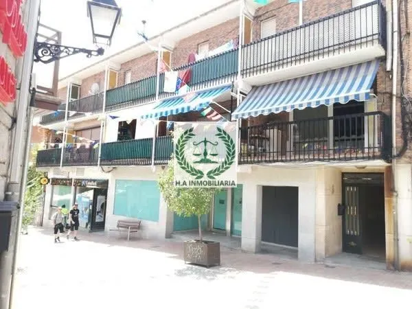 Oficinas en alquiler y venta en Calle Panaderos, 28410, Manzanares El Real (Madrid)