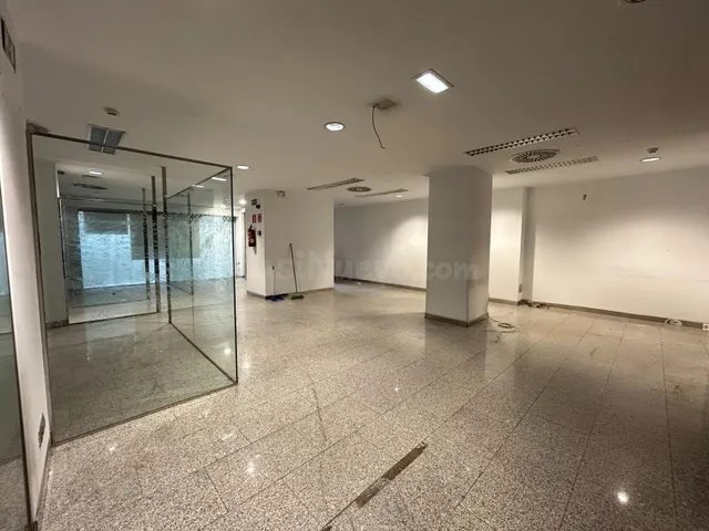 Exclusivo local en el Paseo Doctor Fernández Iparraguirre - foto 3