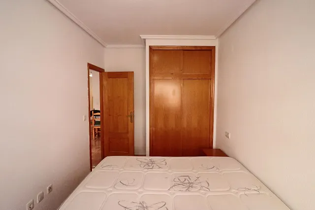 Piso 2 habitaciones 59m² en venta - MERCADONA — 25