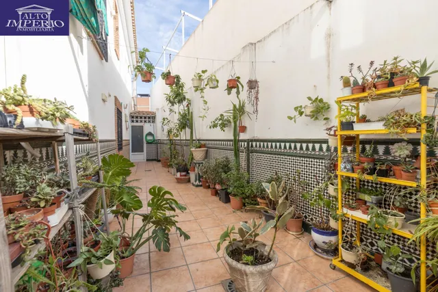 Casa en esquina en venta en Las Gabias — 24