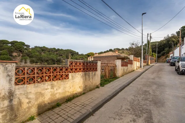 PARCELA EN URBANIZACION  PROXIMA AL PUEBLO