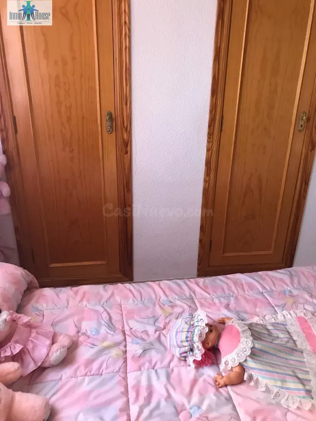SE ALQUILA PISO PARA ESTUDIANTES - foto 3