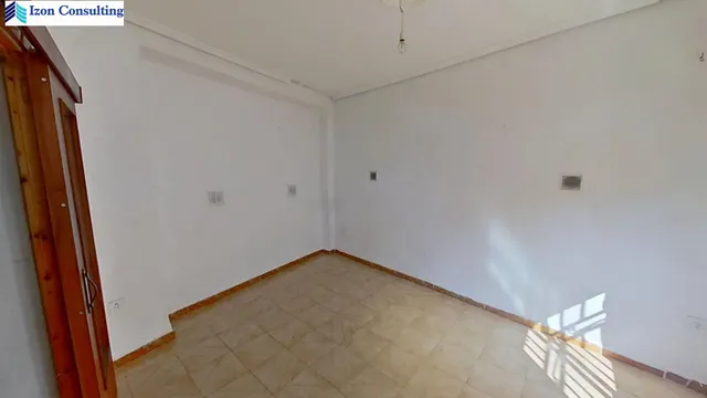 CASA DE 3 habitaciones EN LIÉTOR — 3