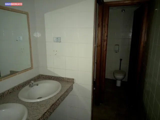Se vende céntrico hostal-mesón — 9