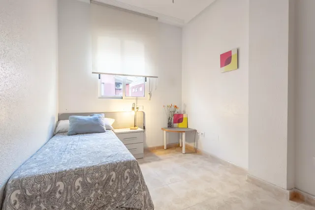 Luminoso apartamento de 3 dormitorios, 2 baños + trastero — 21