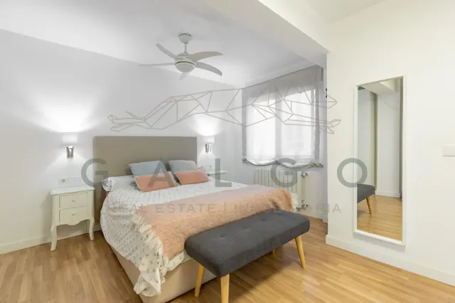 Comprar piso reformado con garaje junto a Plaza Xúquer — 30