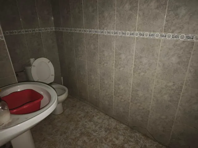 Local Comercial en Alquiler en el Corazón de Almansa por €700 — 5