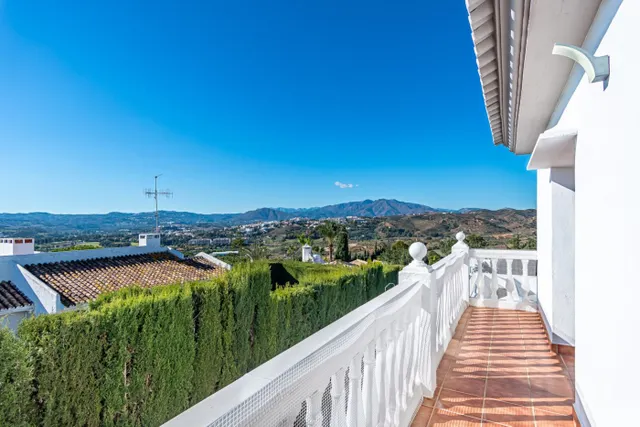 Villa Reformada con Vistas Panorámicas en la Sierrezuela — 38