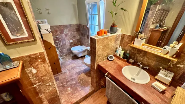 Villa independiente con piscina, jardines y vistas panorámicas al mar y al Teide. — 24