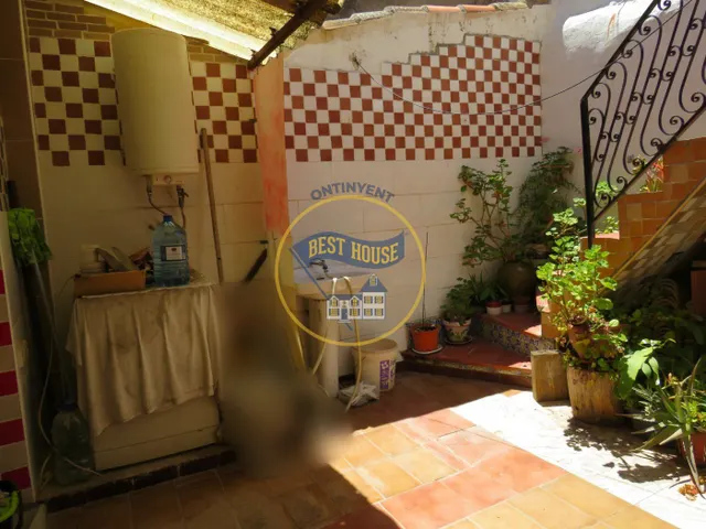 EXCLUSIVA CASA EN EL CASCO ANTIGUO DE MONTESA — 20