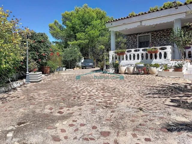 Finca rústica agraria con vivienda, piscina y 3.661 m2 en Sa - foto 5
