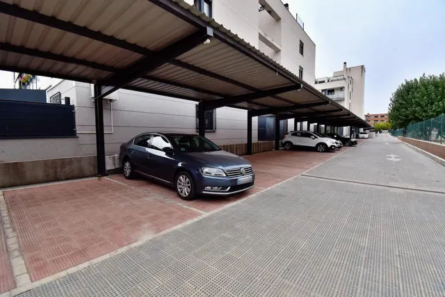Soto del HENARES - 2 habitaciones con terraza, 2 plazas de garaje, trastero y piscina. — 50