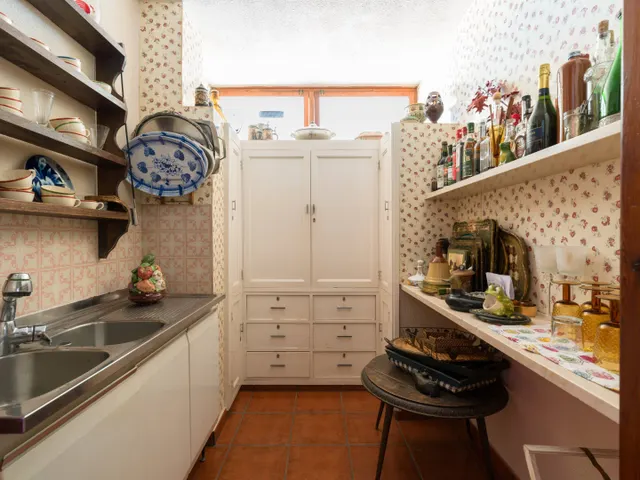 Chalet independiente junto a Paseo de Chil, con jardín, ascensor y vistas a la bahía — 34