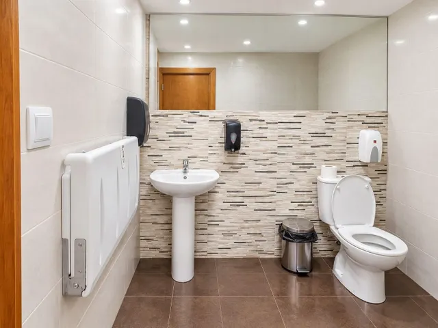 Local comercial 10 habitaciones 400m² en venta - La Murada-Los Vicentes — 30
