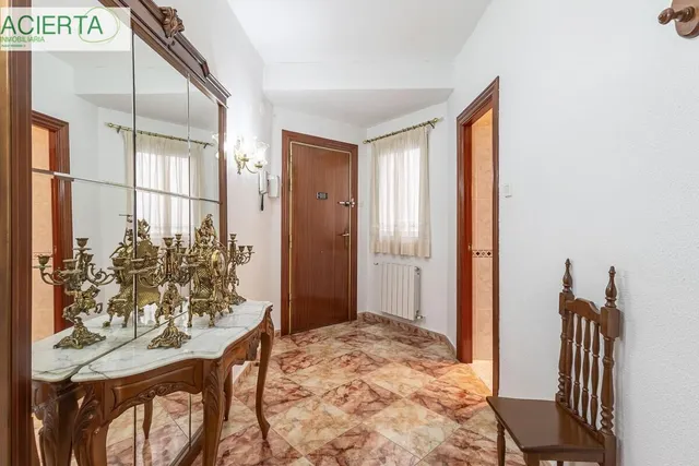 Piso señorial de 182 m2 en Avenida Madrid: amplitud, luz y posibilidades infinitas con garaje opcional. — 38