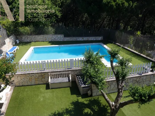 CASA EN VENTA EN CALELLA - VISTAS AL MAR Y PISCINA - foto 4