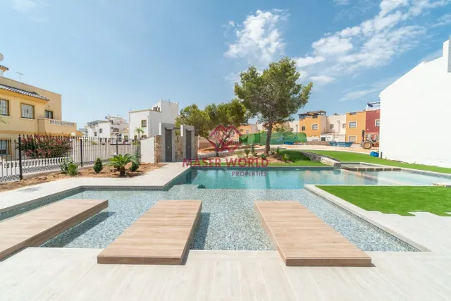 Nuevo conjunto residencial en Los Balcones (Torrevieja) — 2