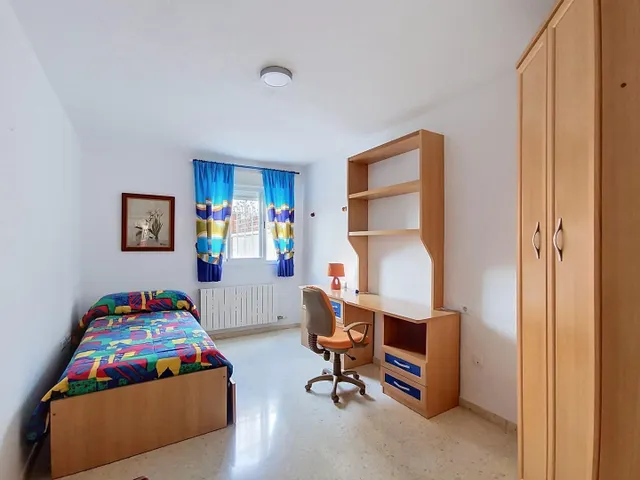 Piso con enorme terraza en Barrio de los Periodistas de Granada — 20