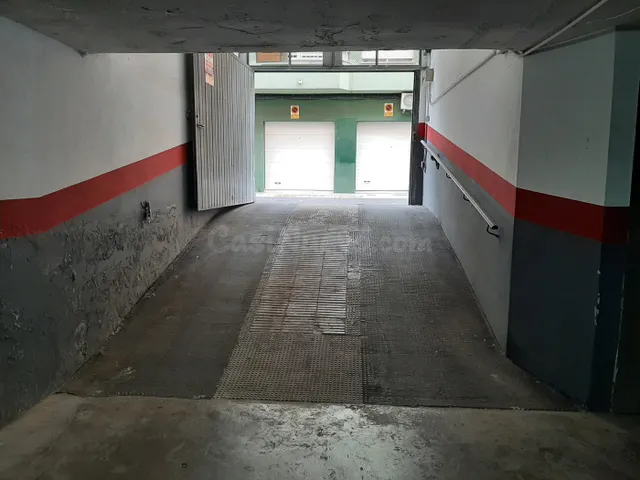 Cabina cerrada para vehiculo - foto 2