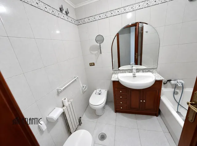 Piso 4 habitaciones 133m² en venta - Hispanidade — 28