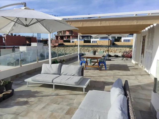 Atico duplex con 2 habitaciones y 2 baños en Terra Marina — 24