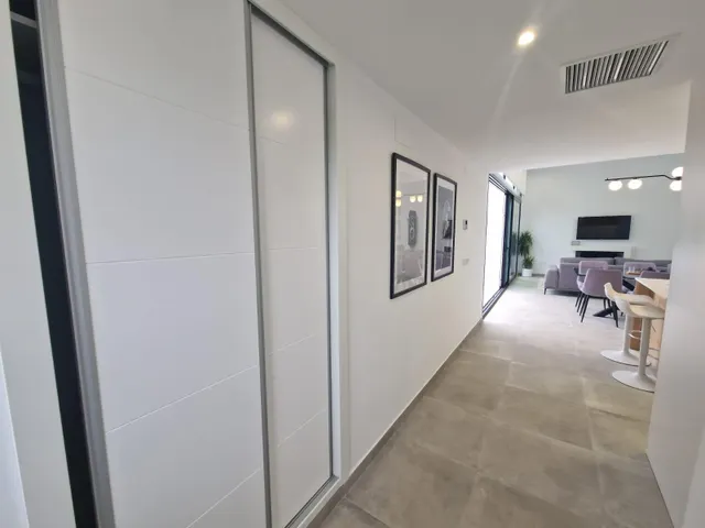 Villas espaciosas con piscina privada, en construcción, en un entorno natural muy privilegiado — 18