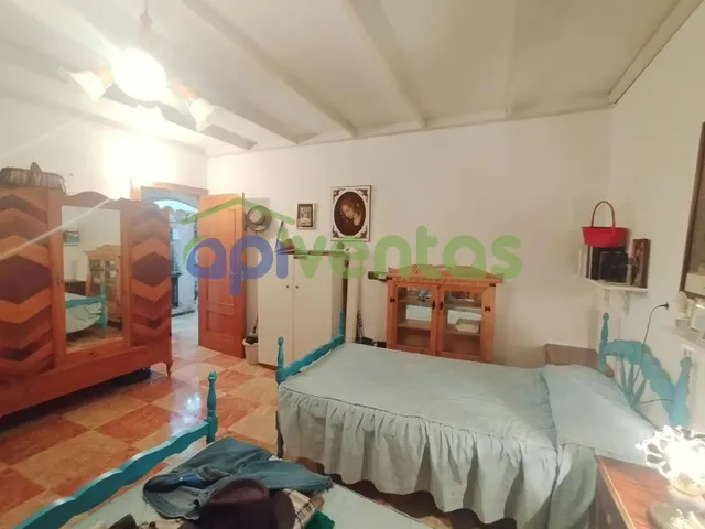 Casa vallada de 3 plantas — 14