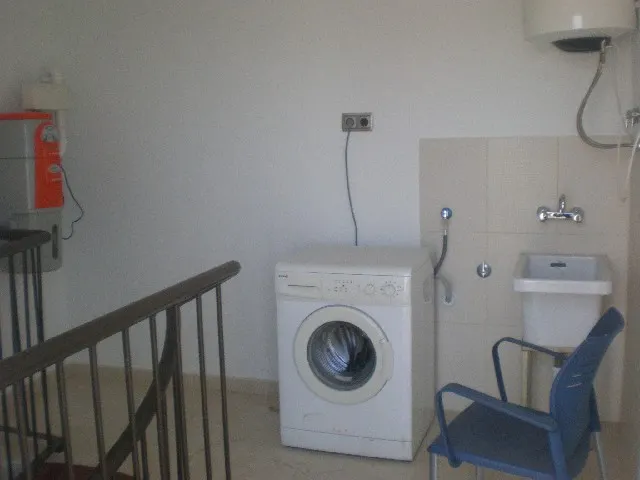 Duplex de 3 habitaciones y 2 baños  con salarium de 100m2 mas garaje y trastero — 5