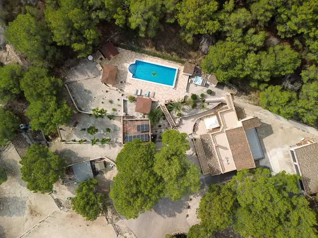 Casa de campo 4 habitaciones 220m² en venta - Desamparados-H