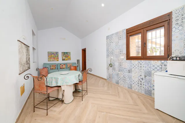 Casa de Campo Reformada en Villanueva de la Concepción: Paz, Elegancia y Vistas Únicas — 24