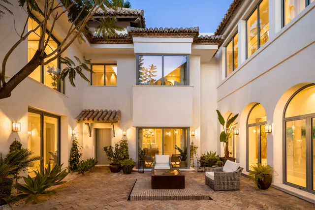 Chalet 7 habitaciones 615m² en venta - El Madroñal — 32