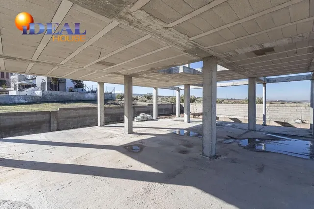 Parcela exclusiva con estructura de Chalet independiente y piscina en Urb. El Montecillo, Las Gabias — 19