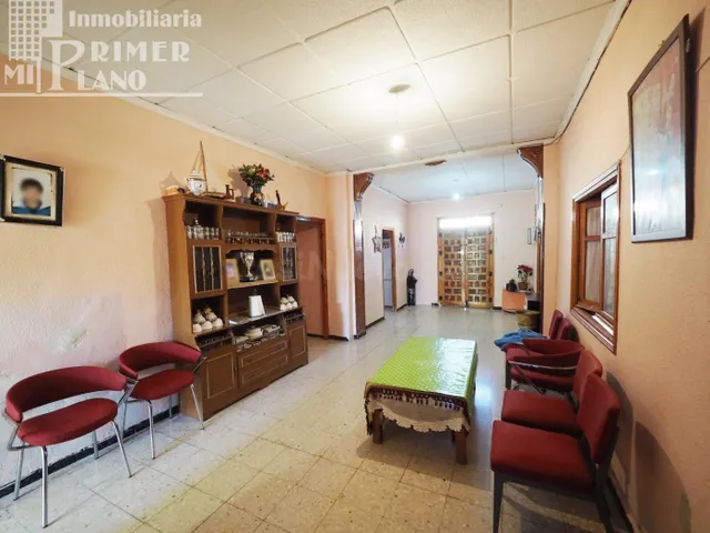 Se vende casa de planta baja para reformar con 401 m2 y acce - foto 4