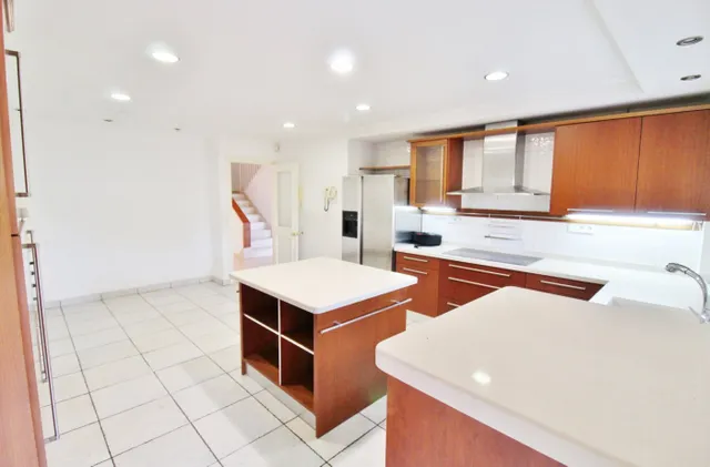 Exclusivo adosado en vistahermosa, Alicante — 439 m2 y dos grandes terrazas — 15