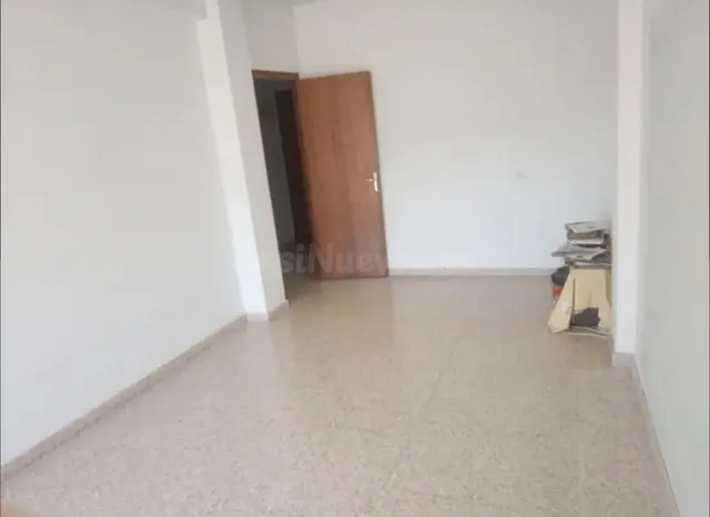 VIVIENDA DE 3 DORMITORIOS CON EXCELENTES VISTAS Y MUY CENTRI - foto 4