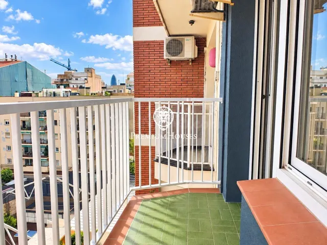 Piso en venta en buen estado en la zona de Sagrada Família — 5