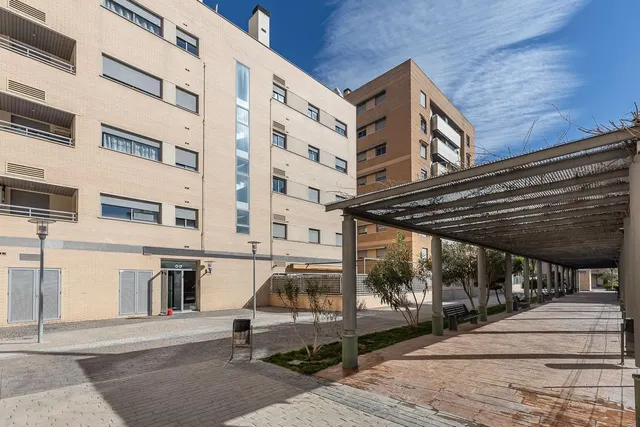 ÁTICO EN CAMPUS DE LA SALUD — 33
