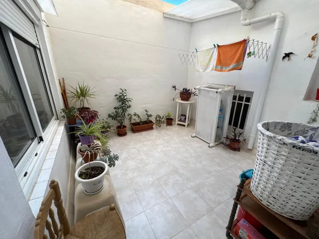 Amplio y Luminoso Piso en Elda, Ideal para Vivir — 5