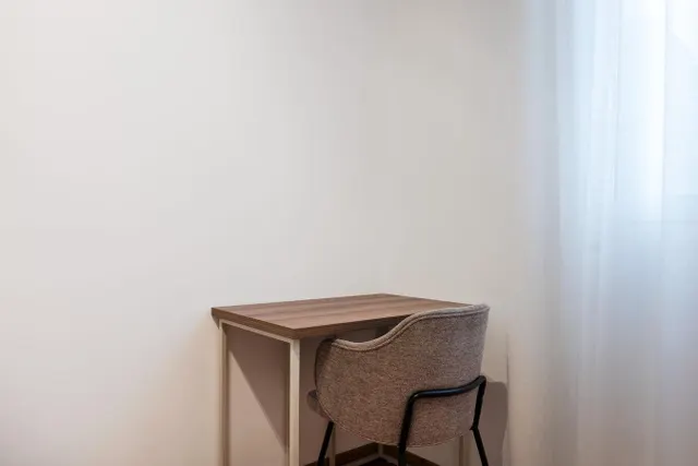 Exclusivo piso de 130 m2 y 4 dormitorios junto al Ayuntamiento de Valencia — 31