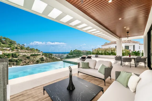 Chalet 6 habitaciones 869m² en venta - Costa del Sol — 3