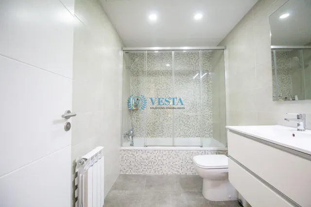 PISO DE 4 habitaciones EN EL CENTRO DE REUS — 19