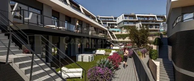 Vivienda AMUEBLADA ,,con gran terraza de 40 metros — 48