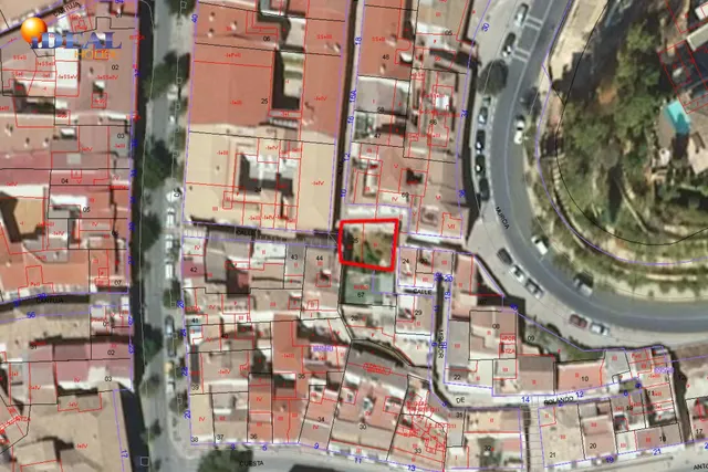SE VENDE TERRENO URBANO PLURIFAMILIAR ZONA REAL DE CARTUJA Y JARDINES DEL TRIUNFO — 6