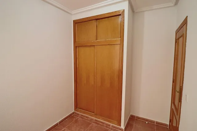 Piso 2 habitaciones 59m² en venta - MERCADONA — 30