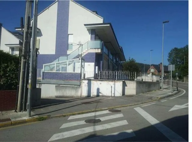 Local comercial 132m² en venta - Mortera - foto 4